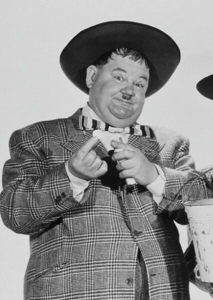 Oliver Hardy photo