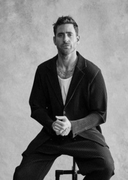 Oliver Jackson-Cohen photo
