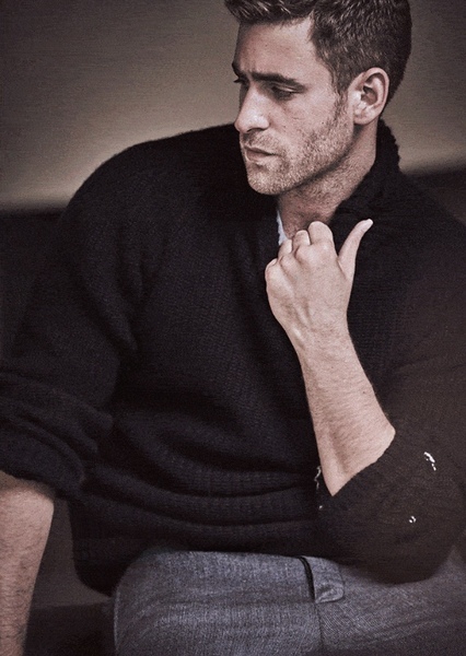 Oliver Jackson-Cohen photo