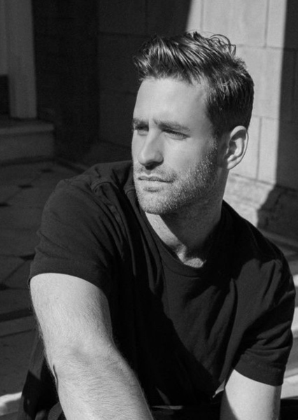 Oliver Jackson-Cohen photo