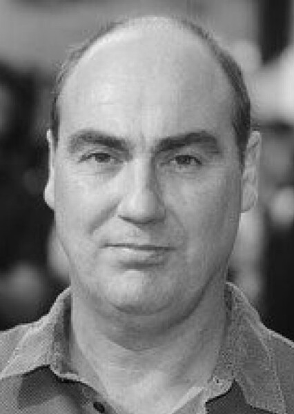 Oliver Parker photo