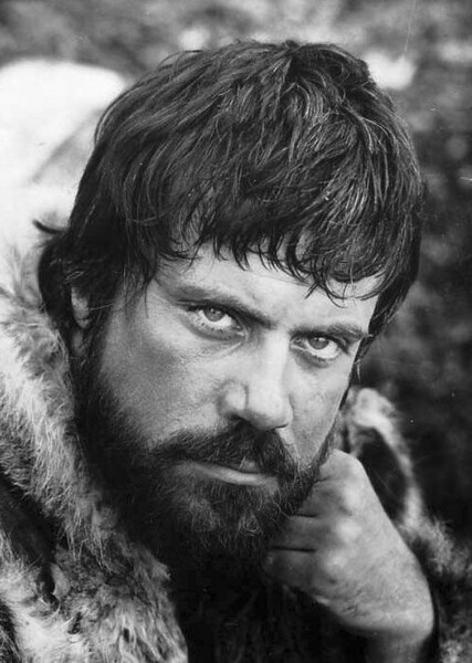 Oliver Reed