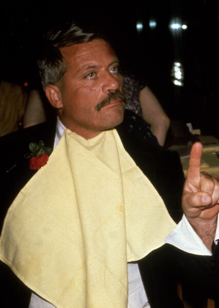 Oliver Reed photo