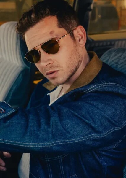 Oliver Stark photo