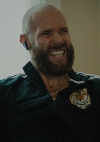 Oliver Trevena photo