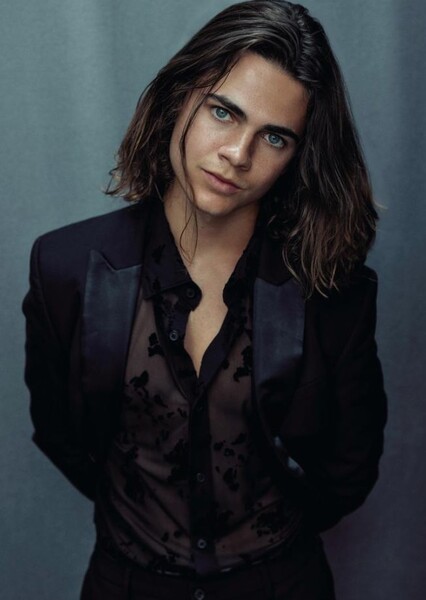 Oliver Watson photo