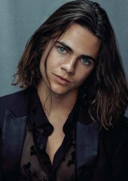 Oliver Watson photo