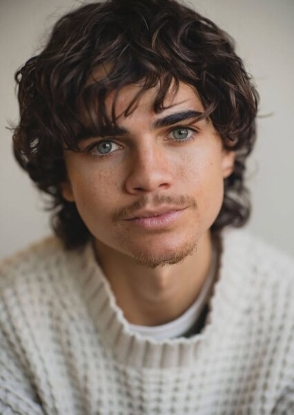 Oliver Watson photo
