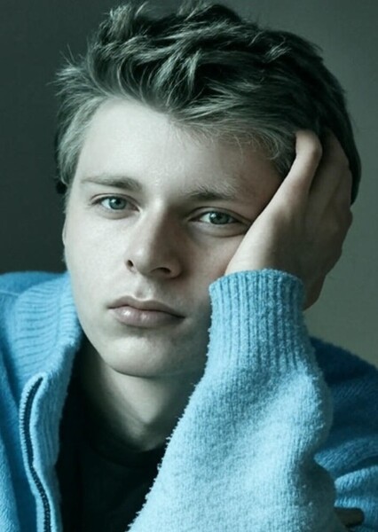 Oliver West photo
