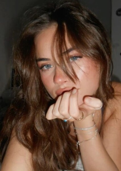 Olivia Christie photo