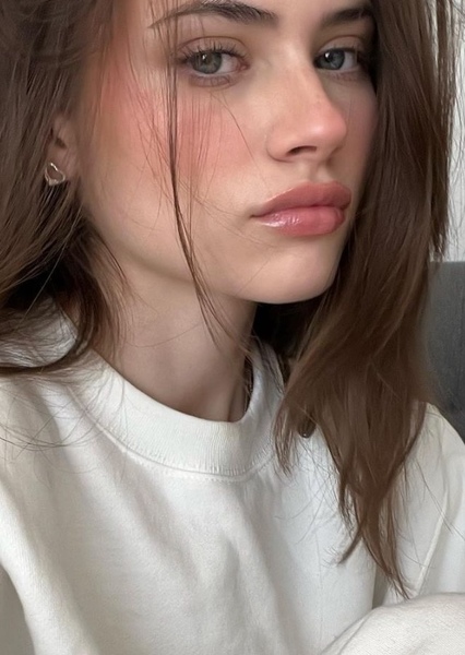 Olivia Christie photo