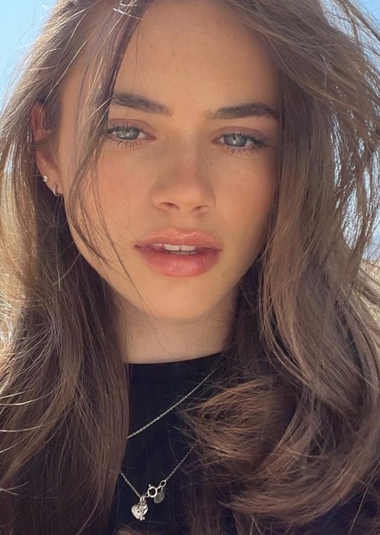 Olivia Christie photo