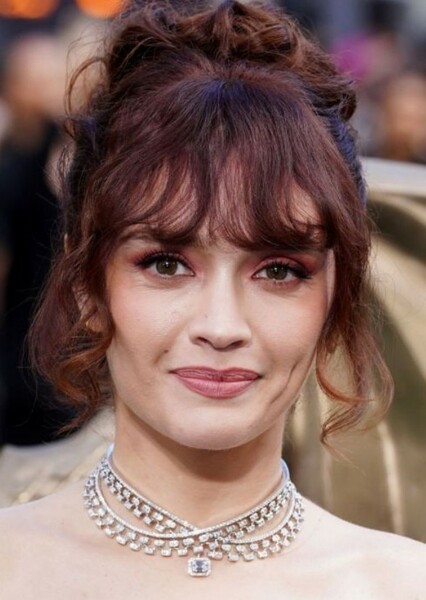 Olivia Cooke photo