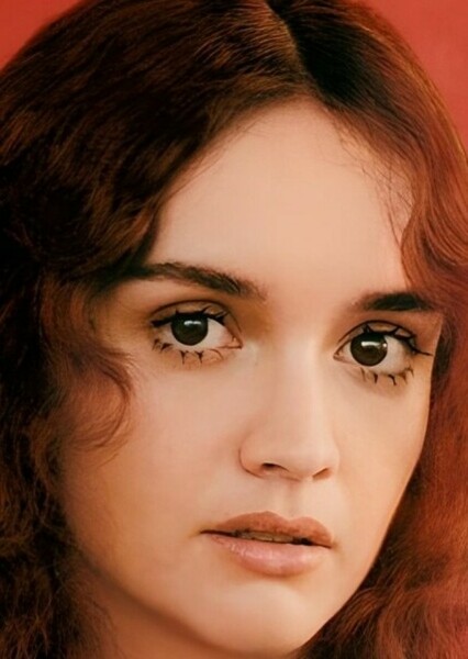 Olivia Cooke photo