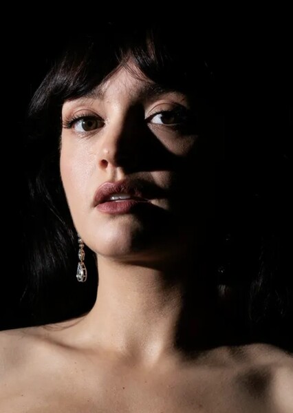 Olivia Cooke photo