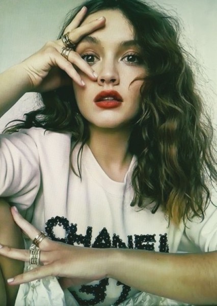 Olivia Cooke photo