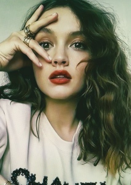 Olivia Cooke photo