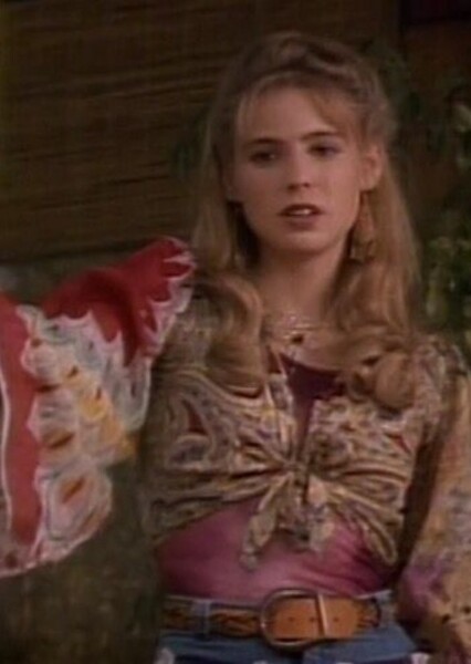 Olivia D'Abo photo