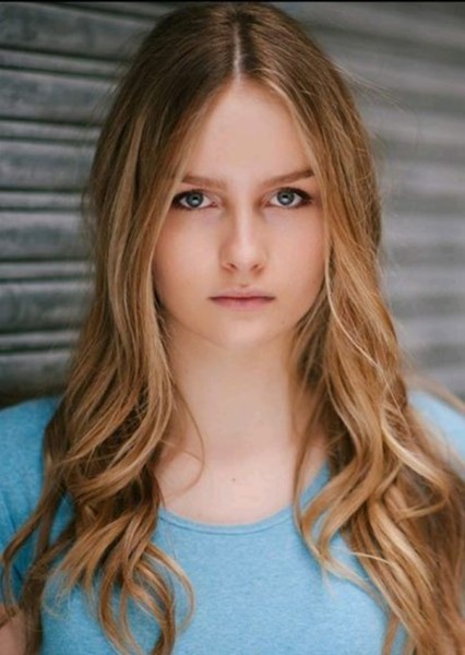 Olivia DeJonge photo