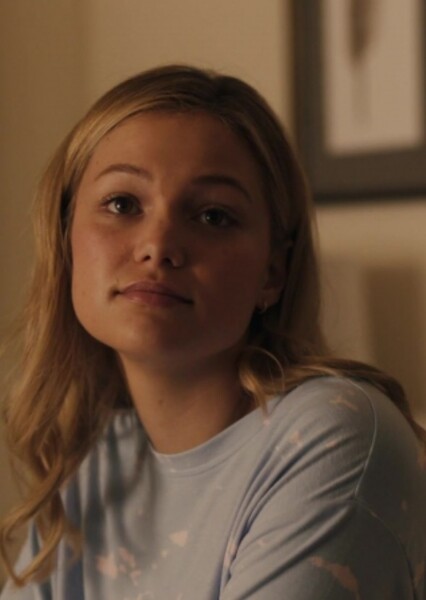 Olivia Holt photo