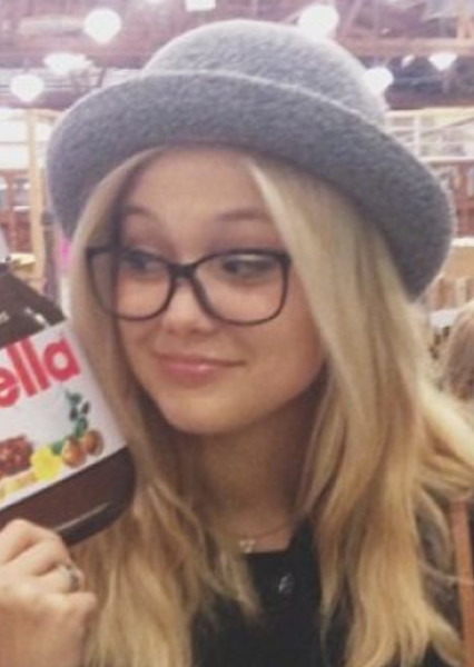 Olivia Holt photo