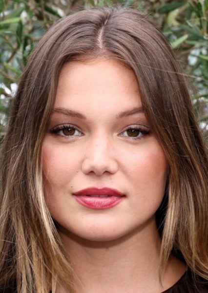 Olivia Holt
