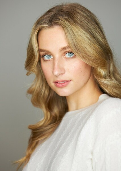 Olivia Langer photo