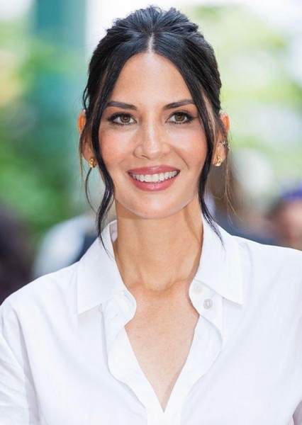 Olivia Munn photo