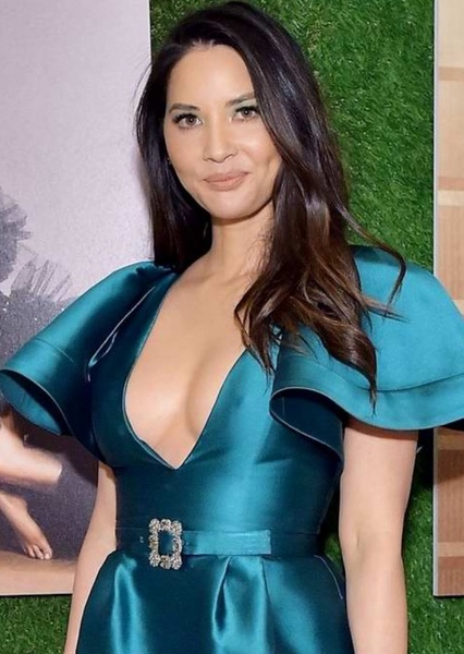 Olivia Munn photo