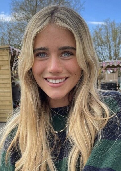 Olivia Neill photo