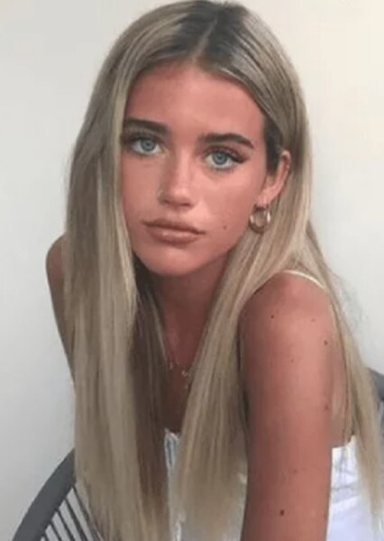 Olivia Neill photo