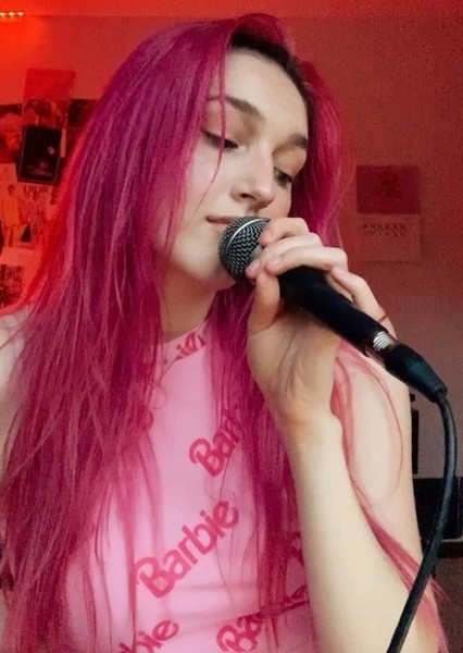 Olivia Ruby photo