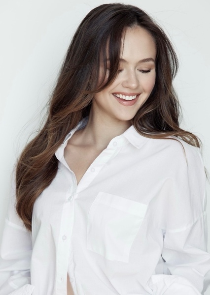 Olivia Sanabia photo