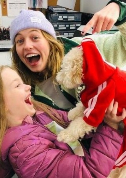 Olivia Scott Welch and Kariana Karhu photo