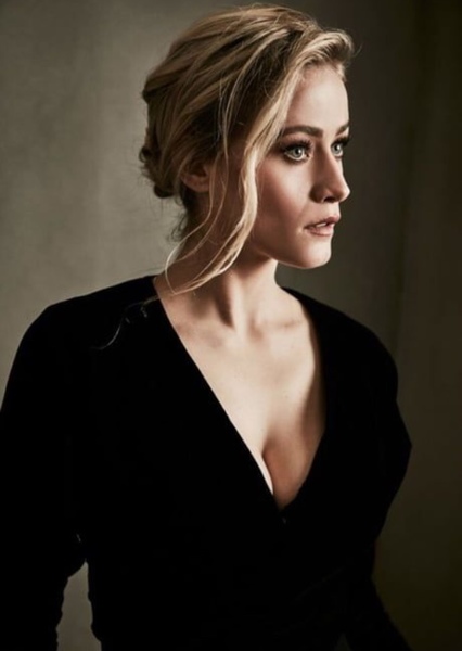Olivia Taylor Dudley photo