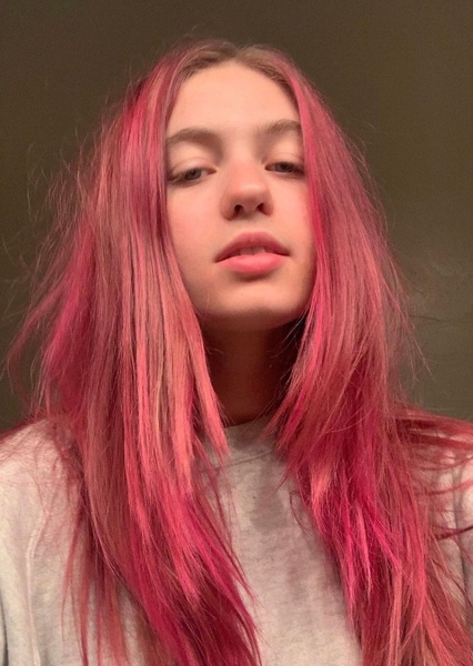 Olivia Scott Welch photo