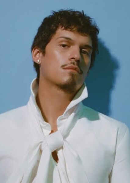 Omar Apollo photo