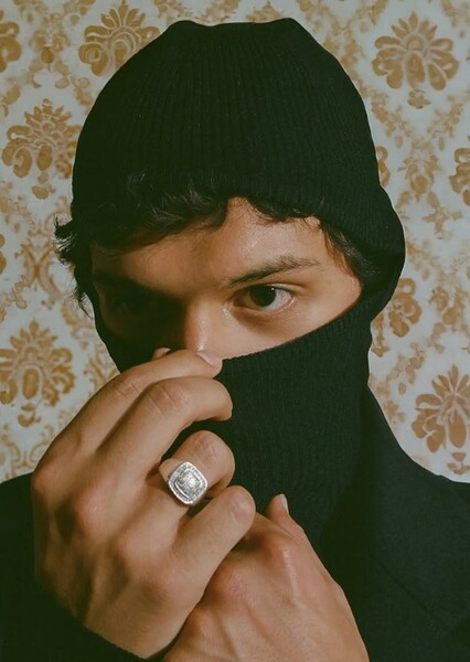 Omar Apollo photo