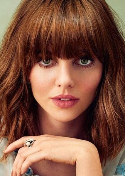 Ophelia Lovibond photo