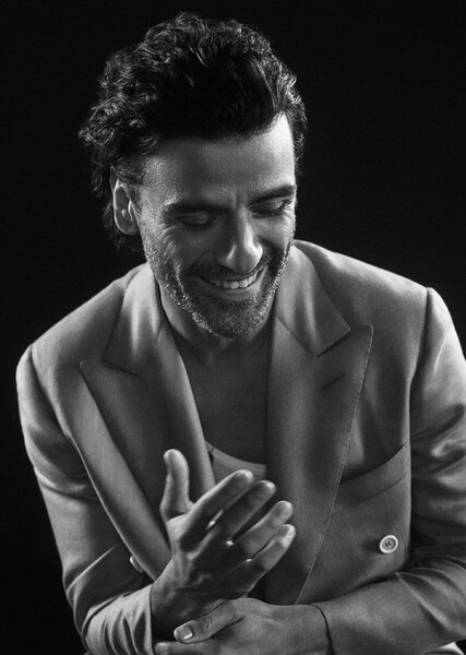 Oscar Isaac photo
