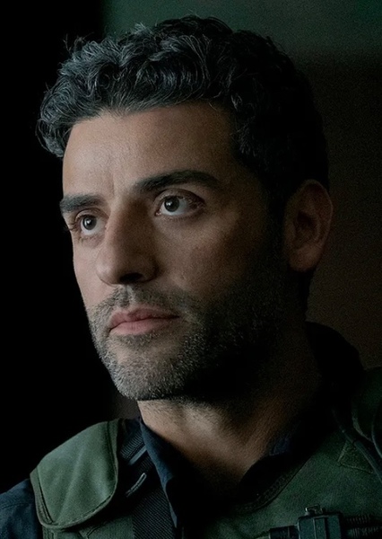Oscar Isaac photo