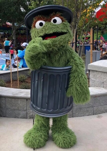 Oscar the Grouch photo