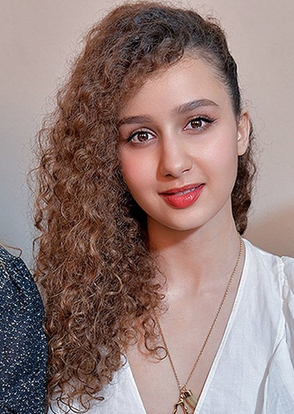 Oulaya Amamra photo