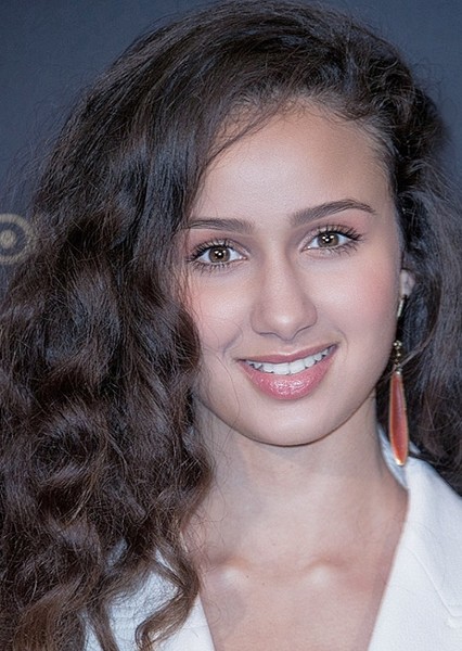 Oulaya Amamra photo