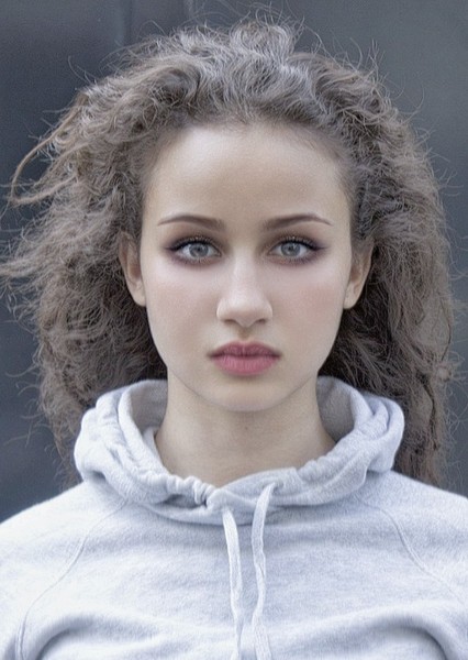 Oulaya Amamra photo