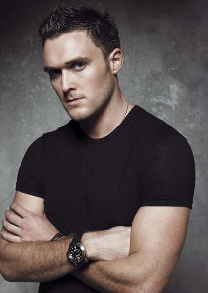 Owain Yeoman photo