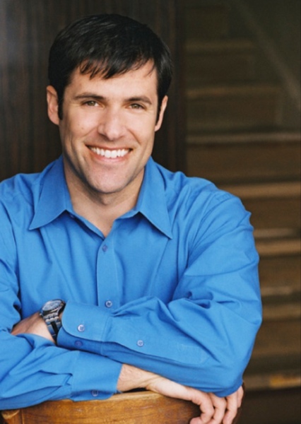 Owen Thomas photo