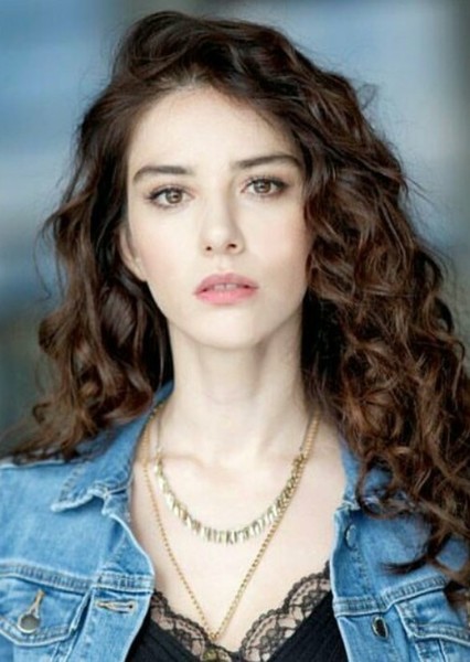 Özge Gürel photo