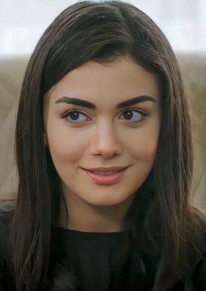 Özge Yağız