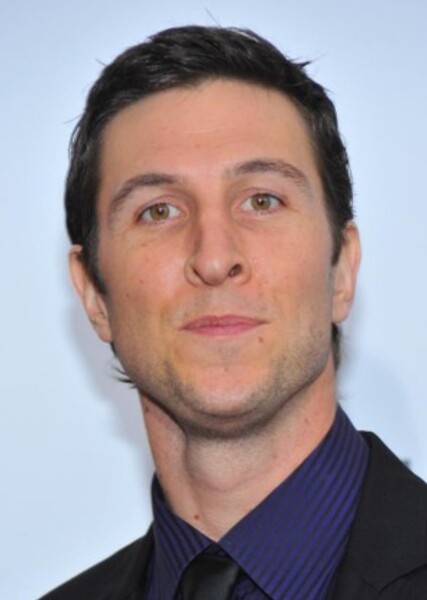 Pablo Schreiber photo